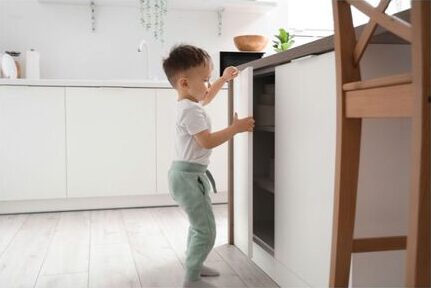 Les avantages de sécuriser son logement pour les bébés et les jeunes enfants mafimobo